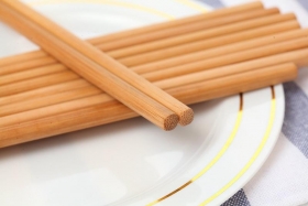 三种常用筷子的健康指数对比，这种较高！